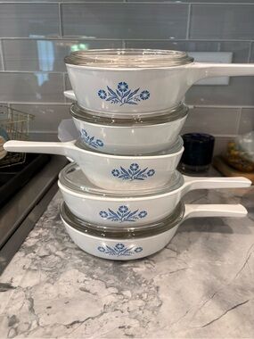 5-piece Blue Cornflower Pattern Corning Ware set with handles and glass lids